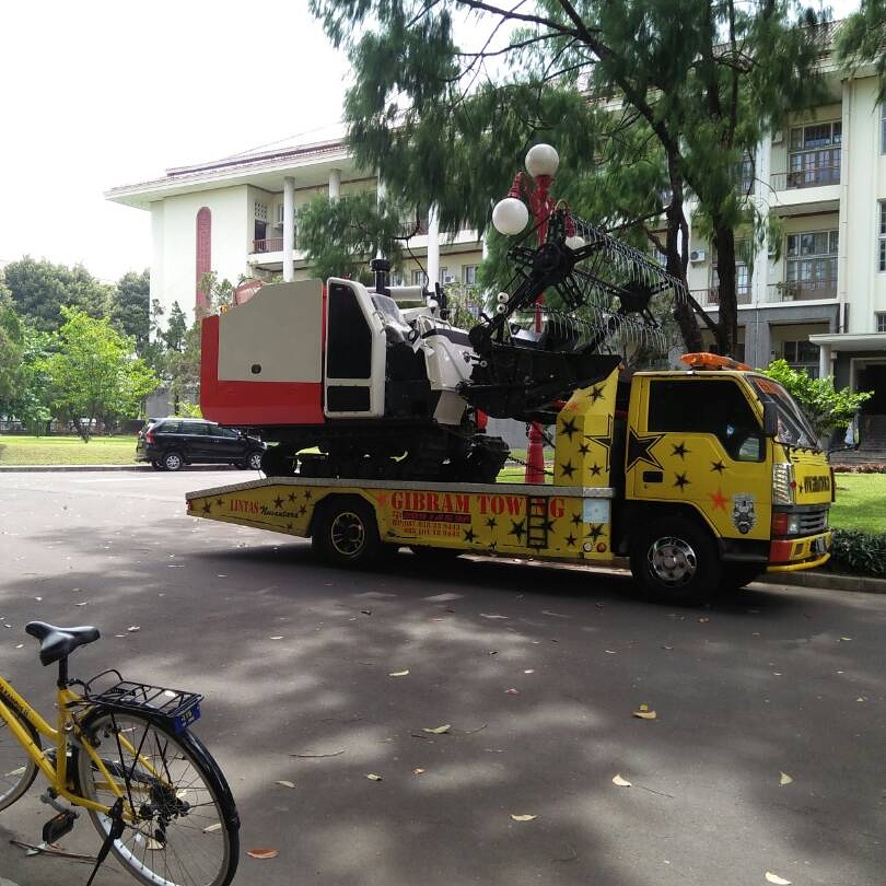 15derek-towing-yogya.jpg