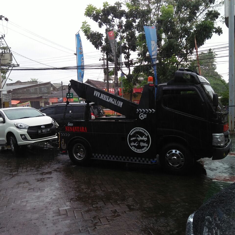98mobil-derek-jogja.jpg